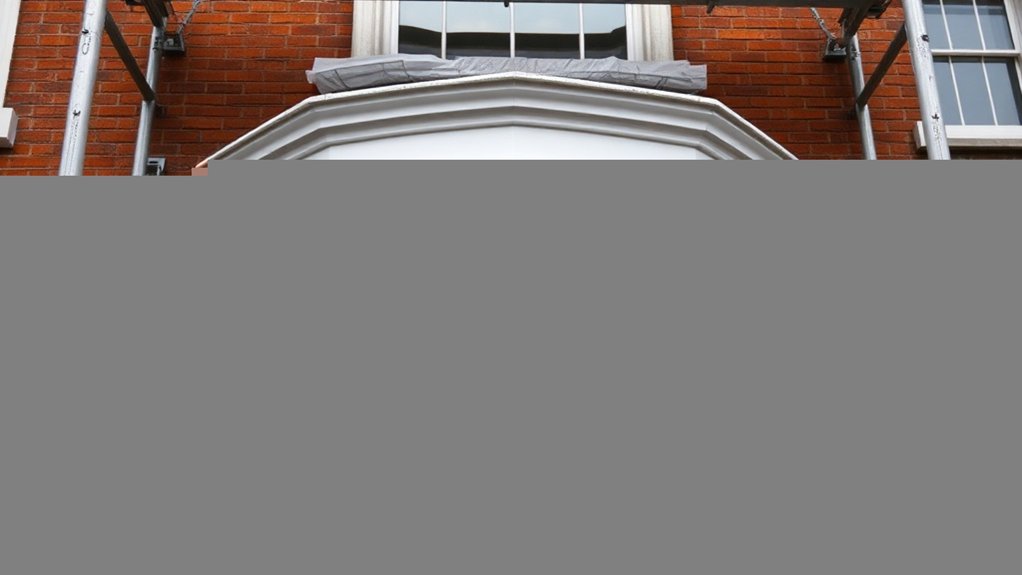 Bay Windows Regent's Park